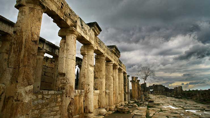 Hierapolis Frontinus Caddesi