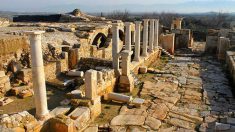 Tripolis Antik Kenti Yapılar